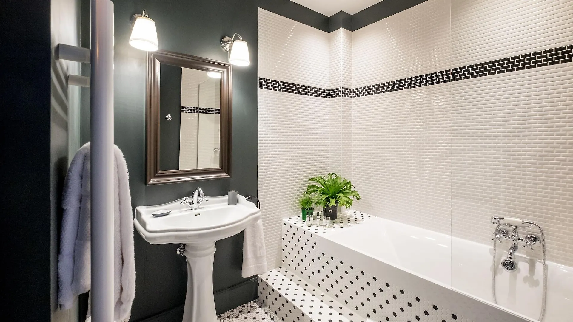 1Er Etage Sopi-Montmartre Hotel Paris